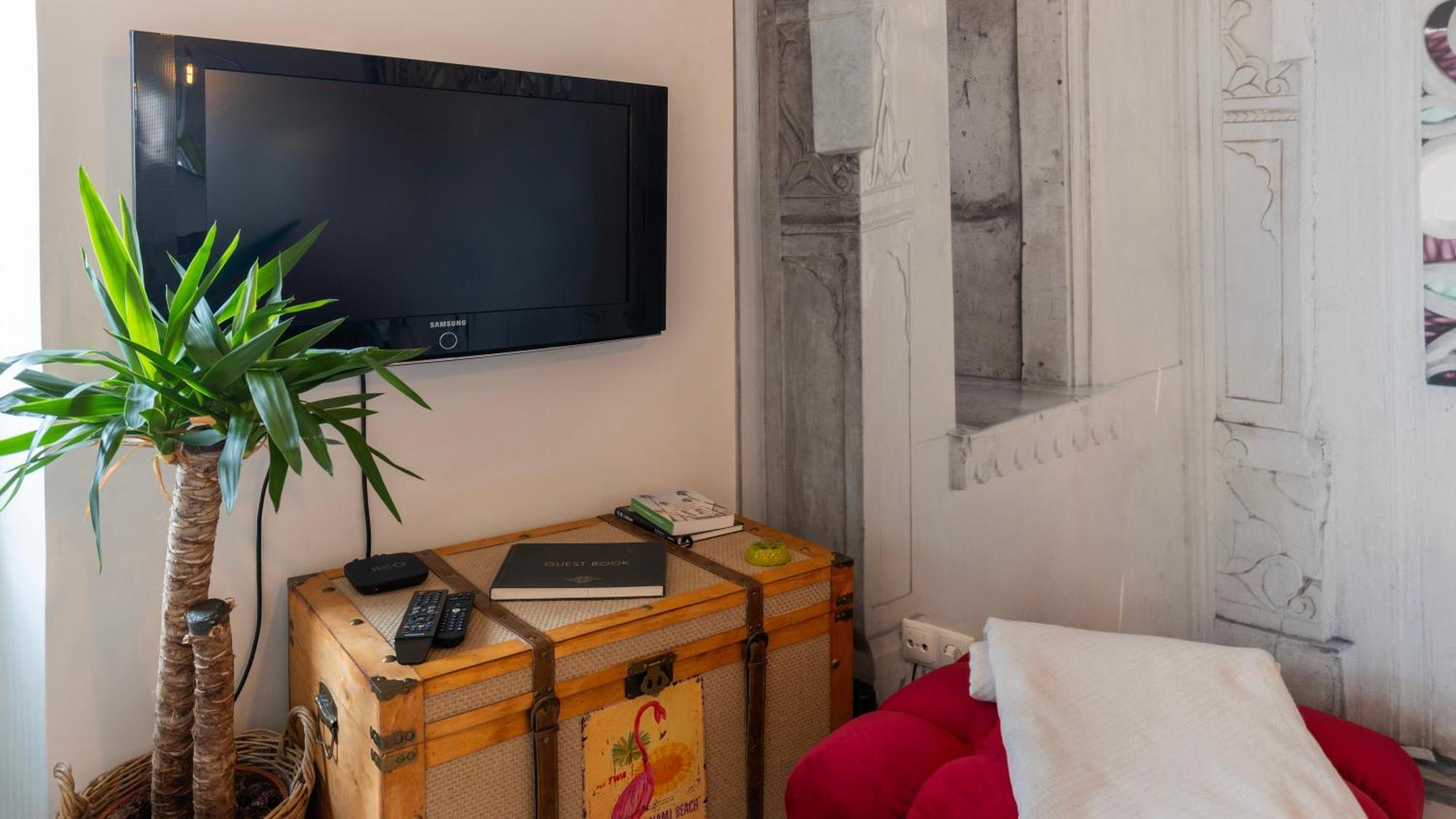 Sunny Design Apt In Praca Das Flores By Lovelystay Lisboa Ngoại thất bức ảnh